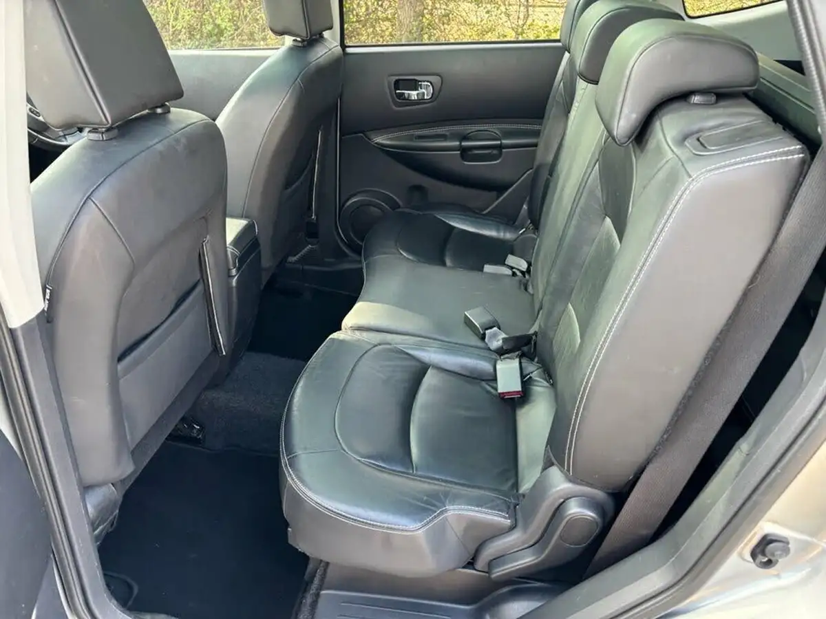 2013-nissan-qashqai2-20td-tekna-big-17