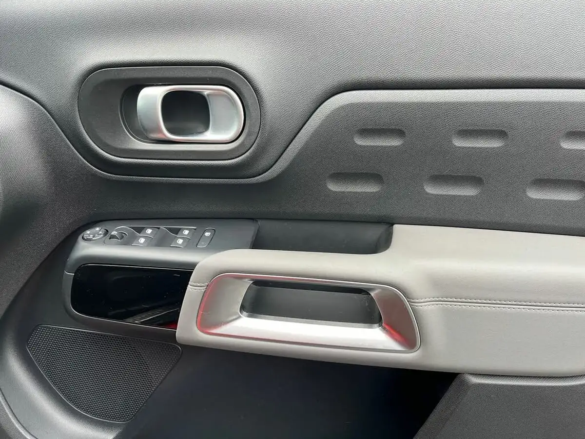 2021-citroen-c5-aircross-12-puretech-shine-plus-eat8-big-21