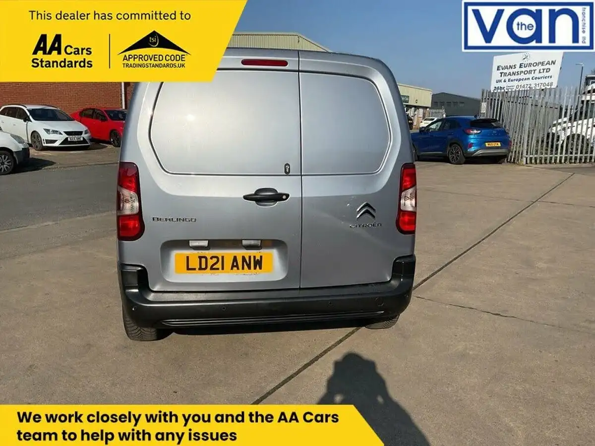 2021-citroen-berlingo-15bluehdi-1000-enterprise-100pseu6dt-e-ss-panel-big-3