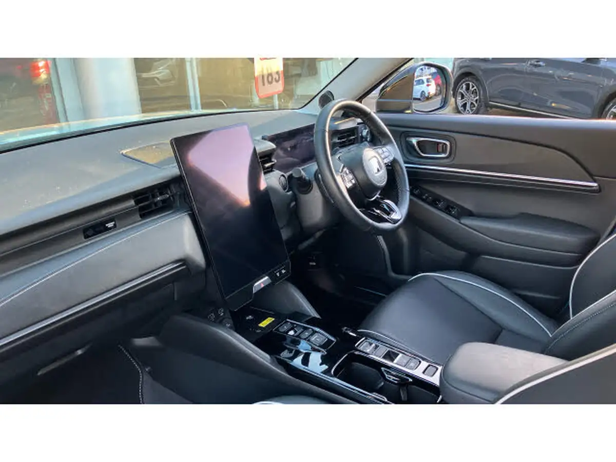 2023-honda-eny1-e-elegance-big-1