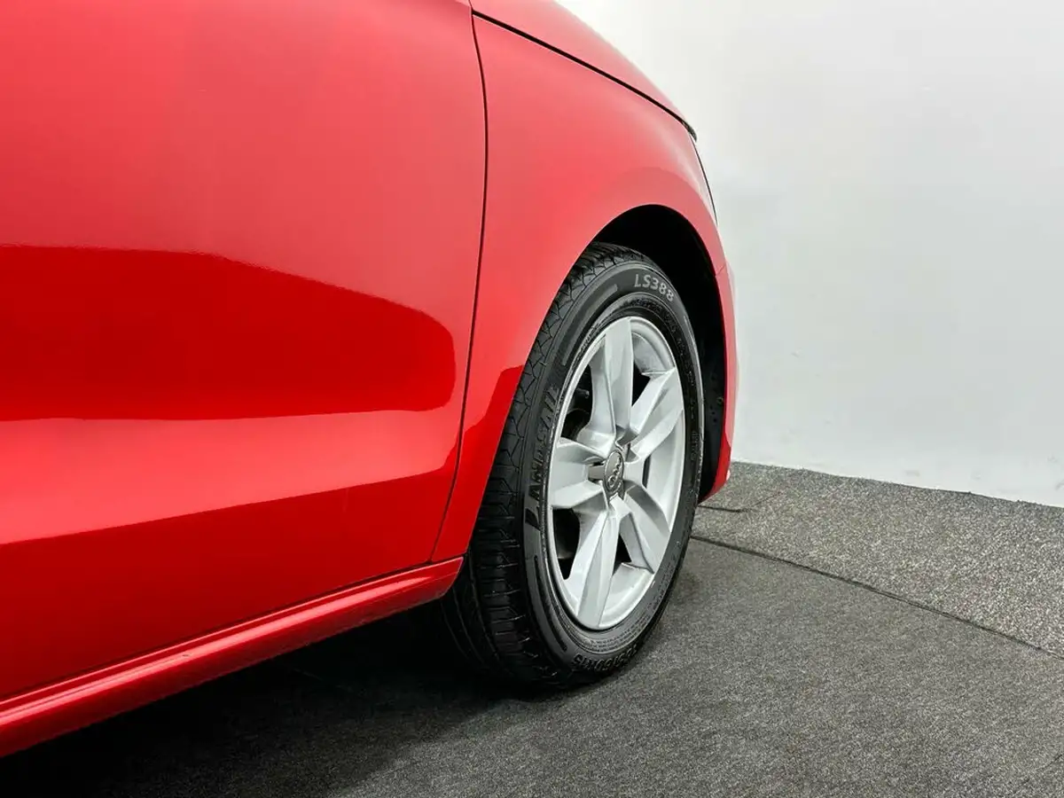 2016-audi-a1-10-tfsi-se-sportback-5d-s-tronic-big-41