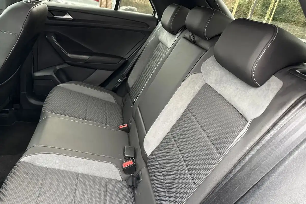 2020-volkswagen-t-roc-15-tsi-r-line-hatchback-5d-big-18