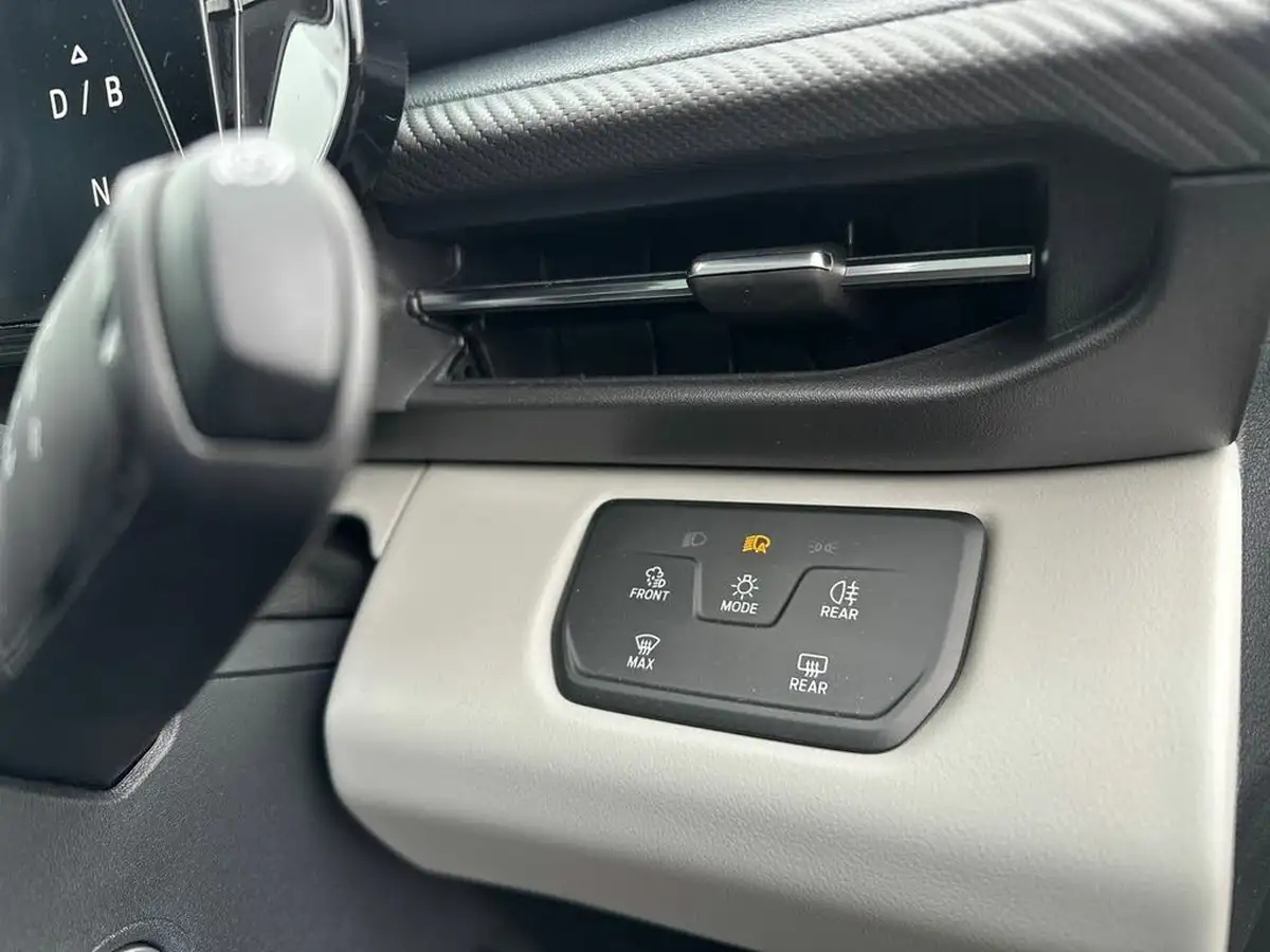 2024-ford-explorer-e-premium-286ps-77kwh-big-22