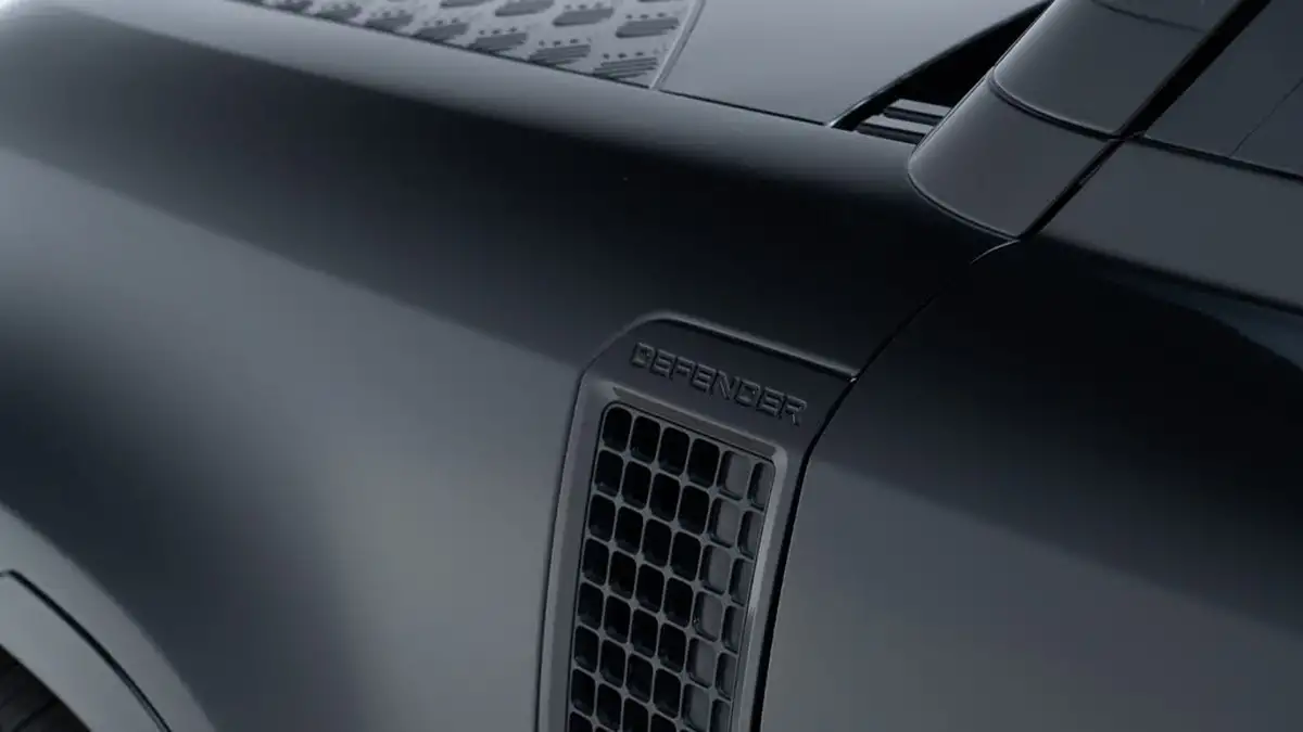 2023-land-rover-110-defender-30-d300-x-dynamic-hse-big-9