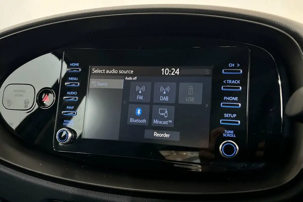 2023-toyota-aygo-x-10-vvt-i-pure-big-26