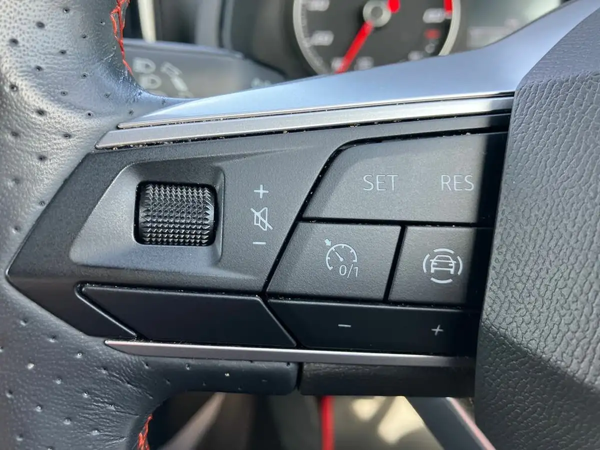 2022-seat-arona-10-tsi-fr-big-15