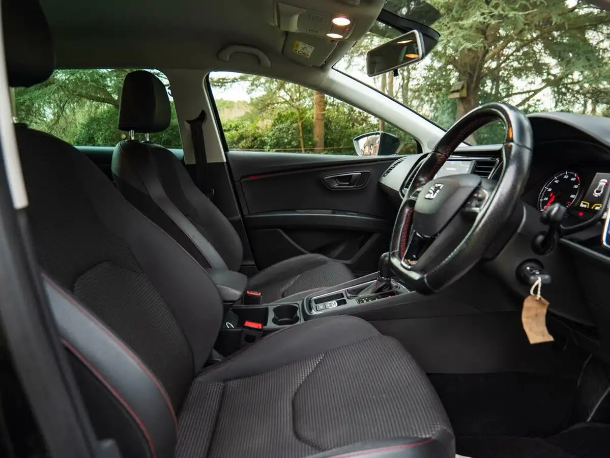 2018-seat-leon-14-ecotsi-fr-technology-estate-5d-dsg-big-8