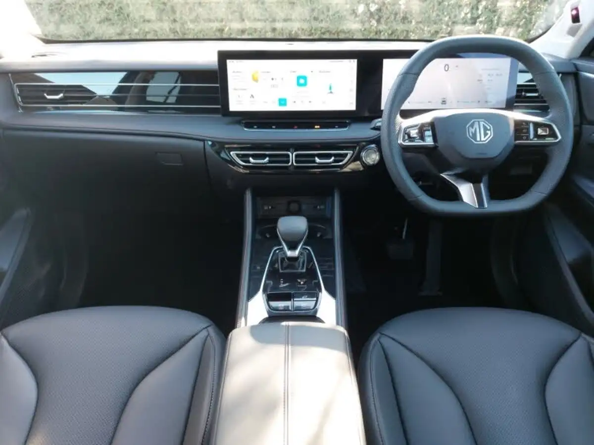 2024-mg-hs-15t-gdi-trophy-273ps-plug-in-hybrid-1496cc-auto-big-2