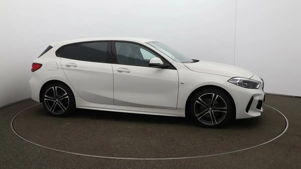 2022-bmw-1-series-15-118i-m-sport-lcp-pro-pack-big-40