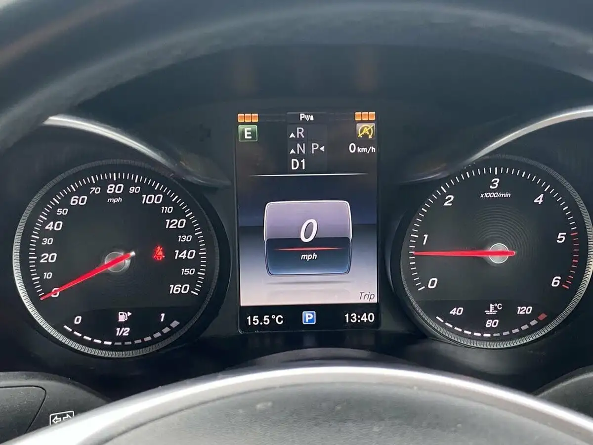 2016-mercedes-benz-c-class-21d-c220d-amg-line-170ps-ss-saloon-4d-auto-big-51