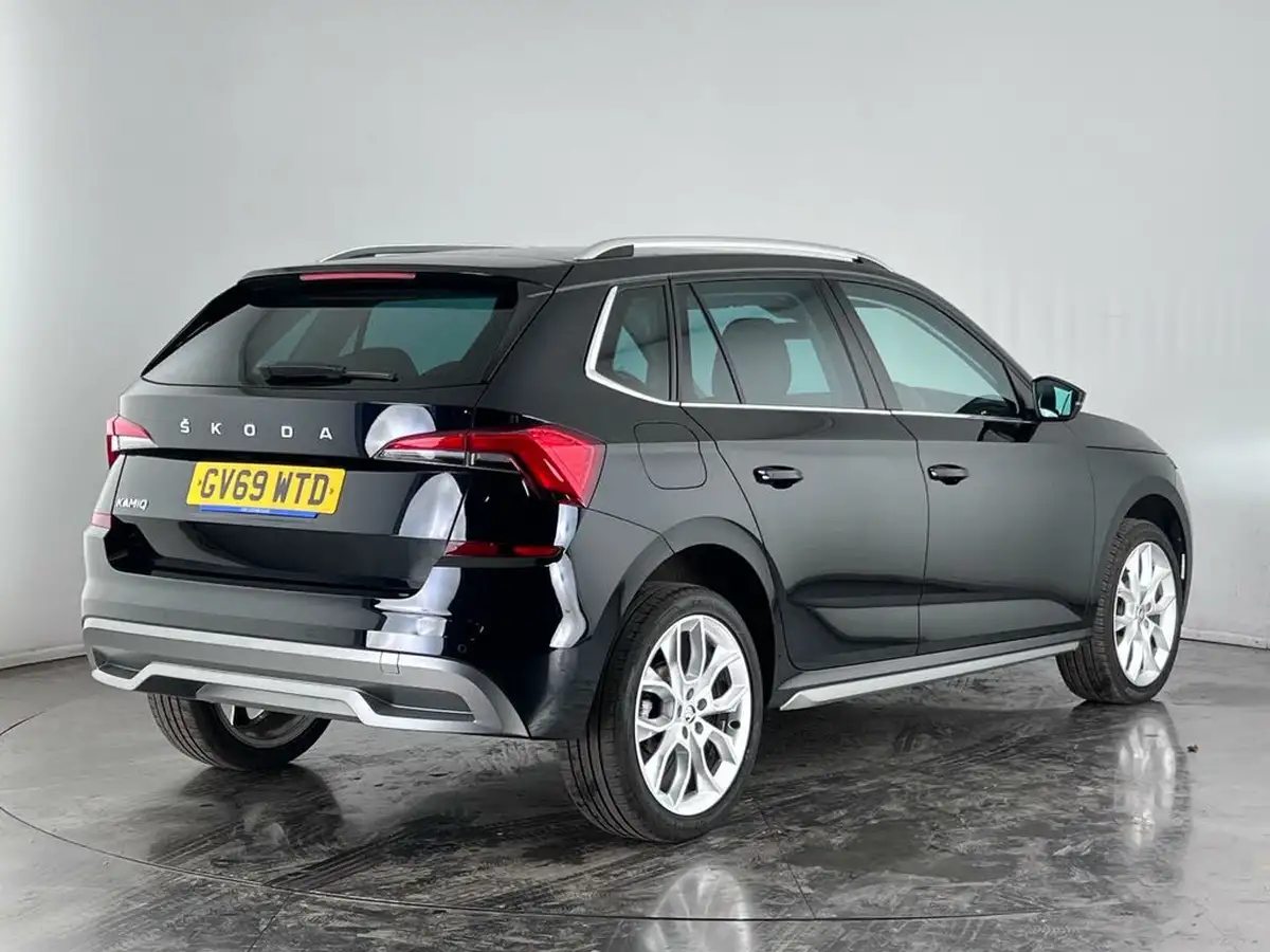 2020-skoda-kamiq-15-tsi-se-l-hatchback-dsg-big-3