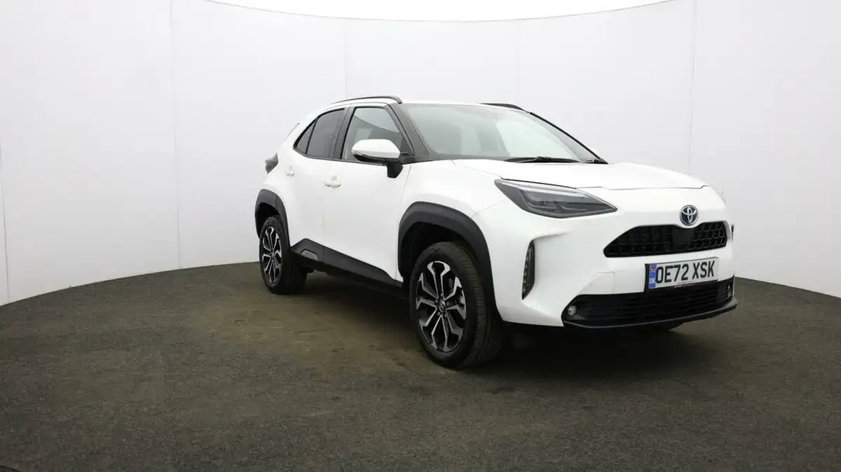 2022-toyota-yaris-cross-15-vvt-i-design-big-37