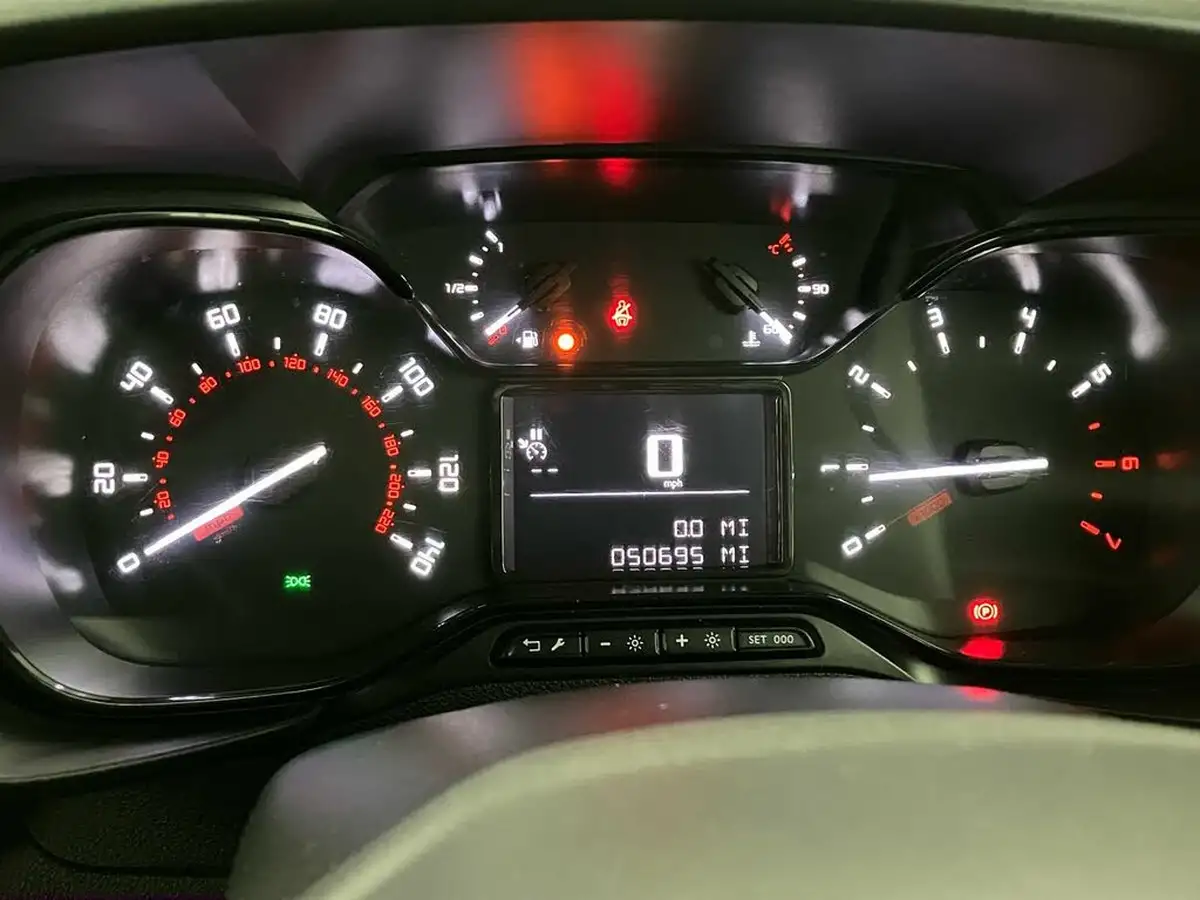 2020-citroen-berlingo-15bluehdi-650-enterprise-ss-big-13