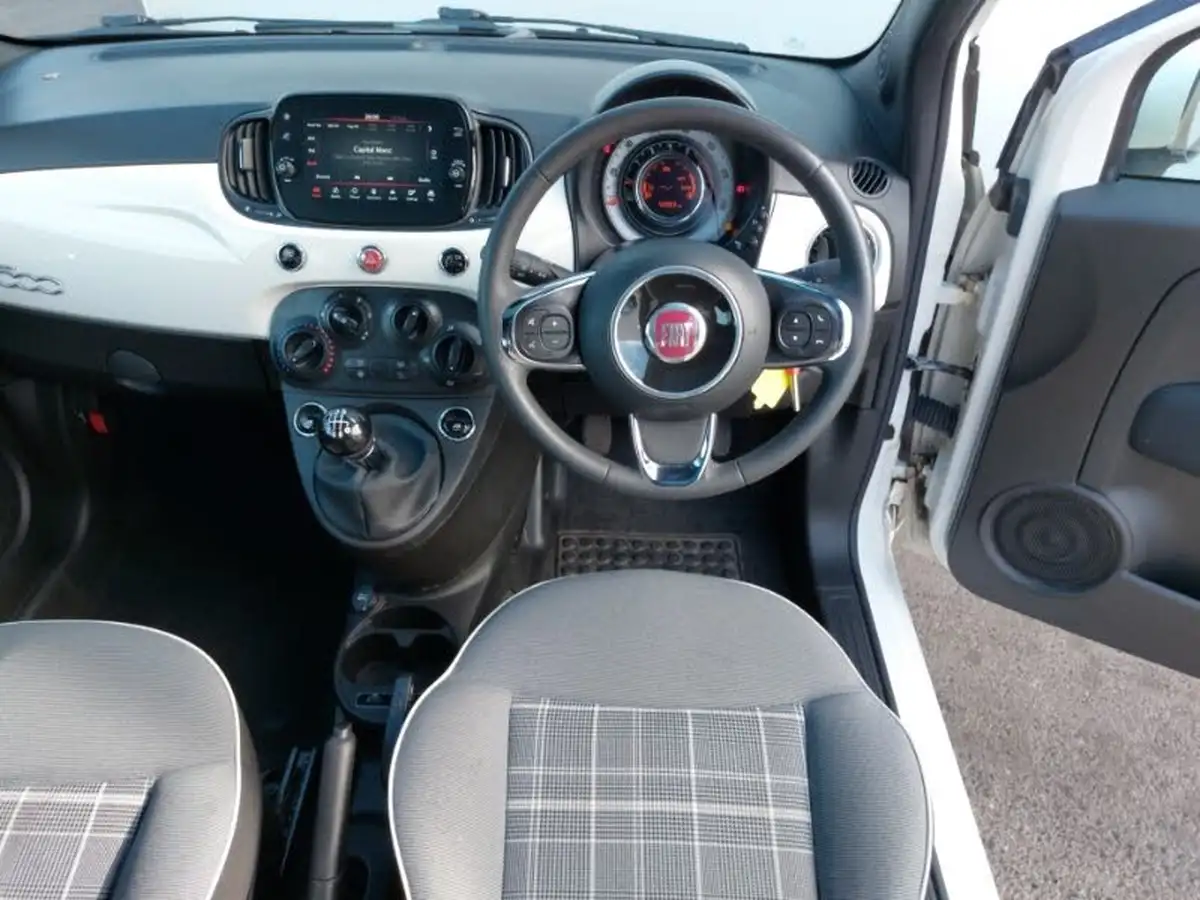 2020-fiat-500-10-lounge-big-10