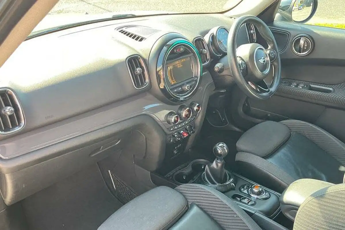 2017-mini-countryman-20td-cooper-d-ss-big-12