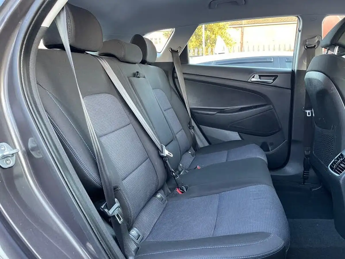 2016-hyundai-tucson-17crdi-blue-drive-se-116ps-big-15