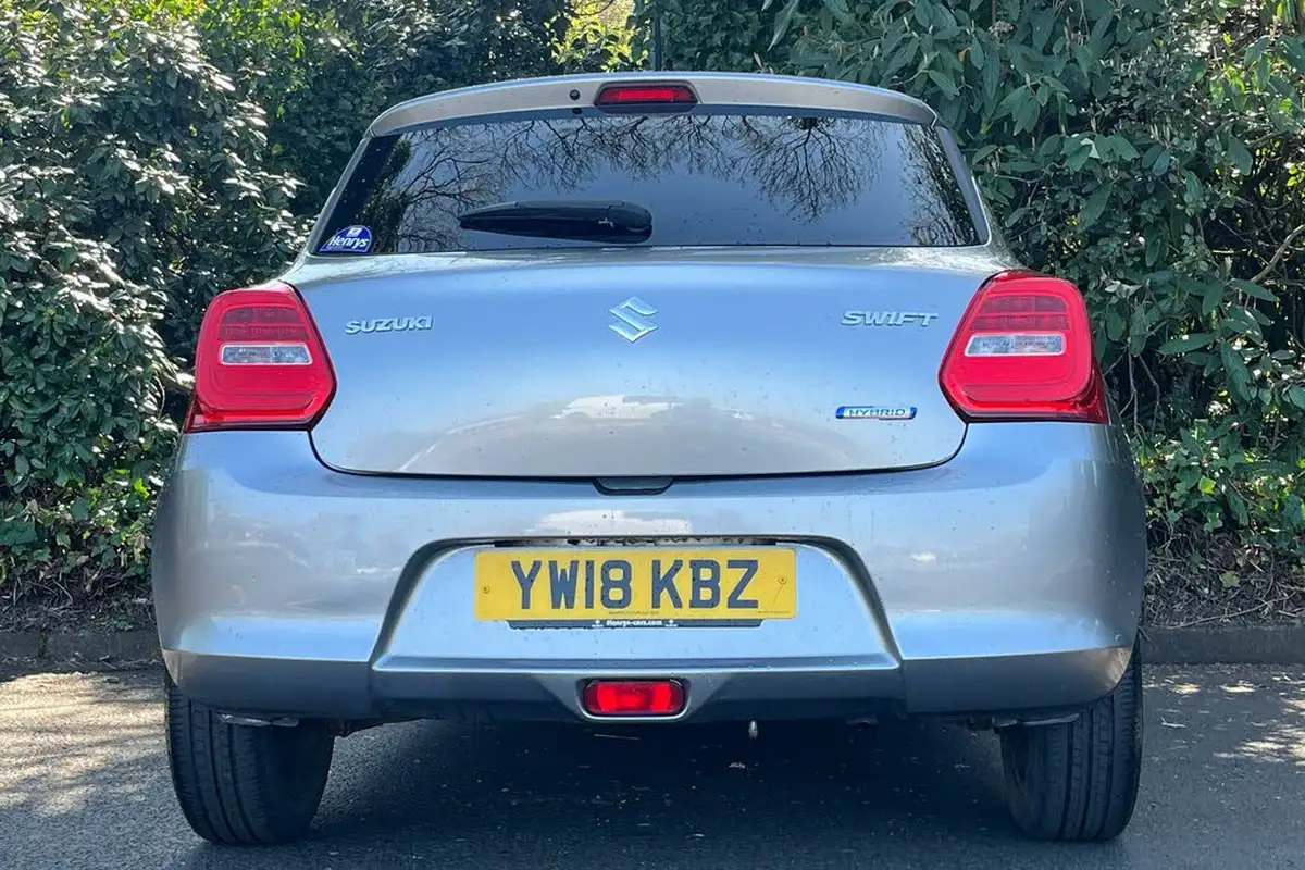 2018-suzuki-swift-10-boosterjet-sz5-111ps-shvs-big-9