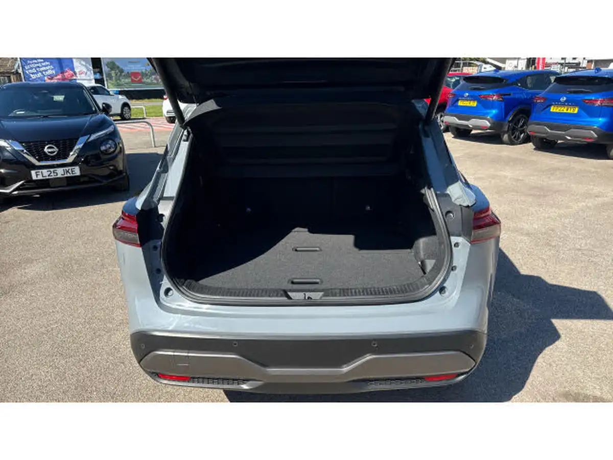 2022-nissan-qashqai-13-dig-t-tekna-4wd-xtronic-big-3