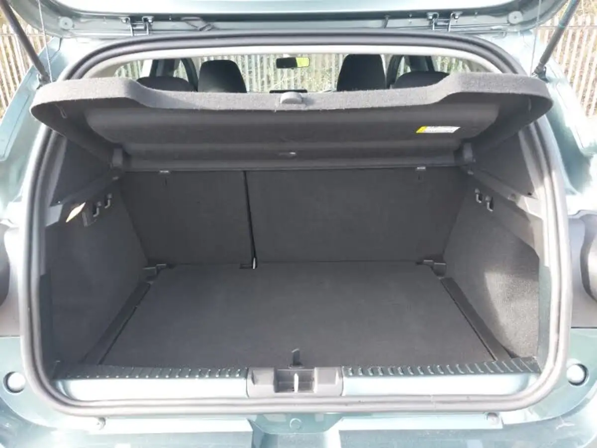 2024-dacia-sandero-stepway-10-tce-extreme-90bhp-big-7