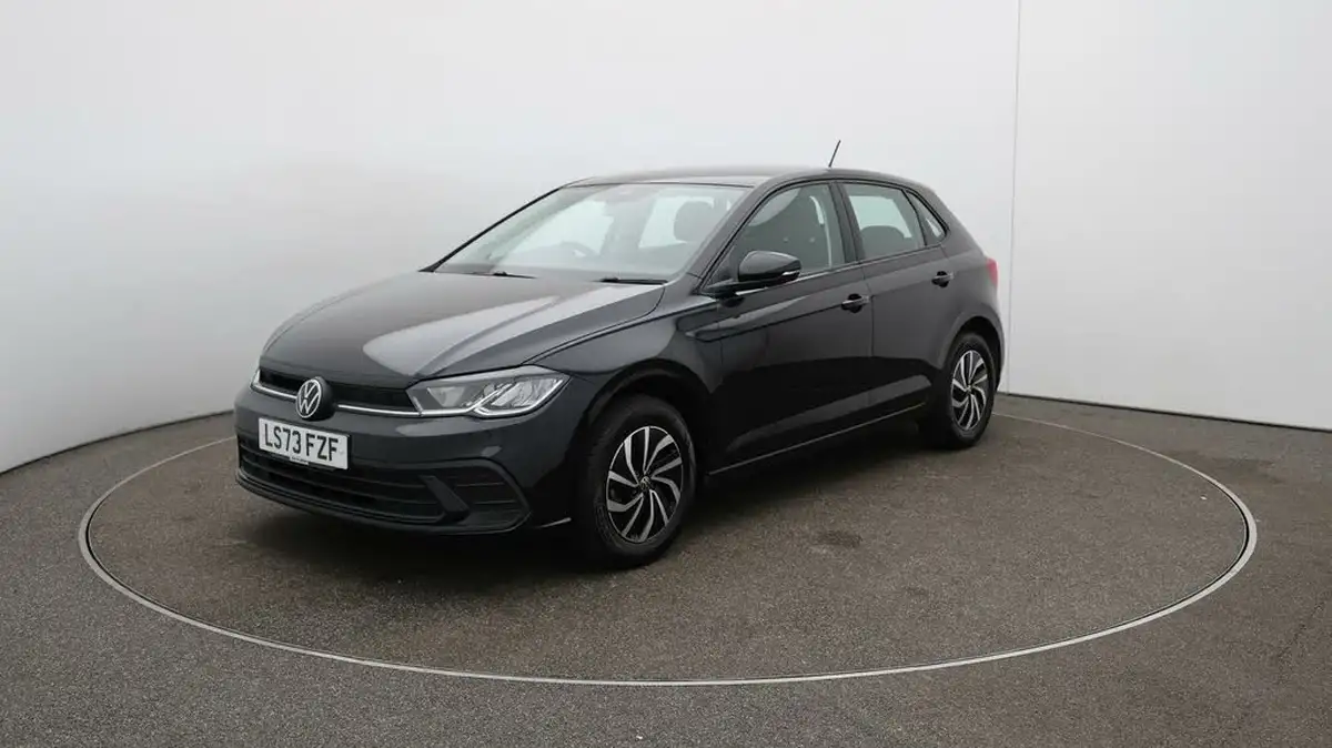 2024-volkswagen-polo-10-life-big-66