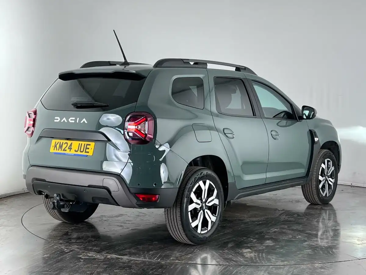 2024-dacia-duster-13-tce-journey-130bhp-1332cc-big-3