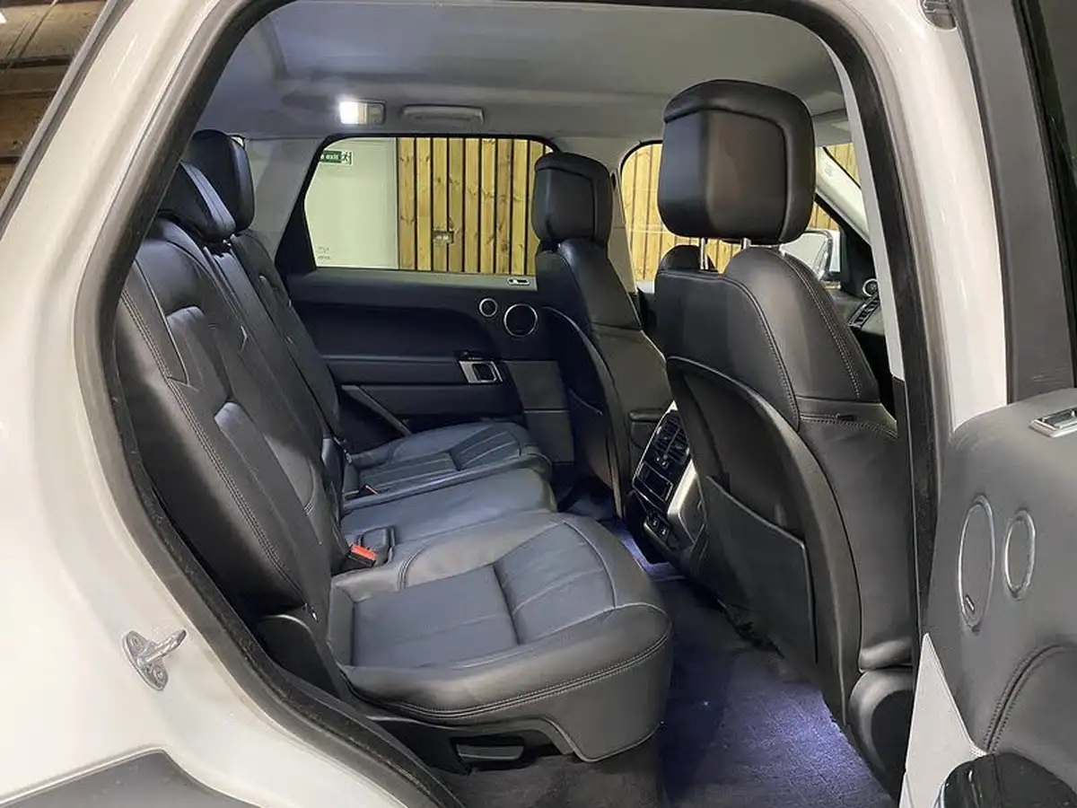 2020-land-rover-range-rover-sport-30-sdv6-hse-big-31