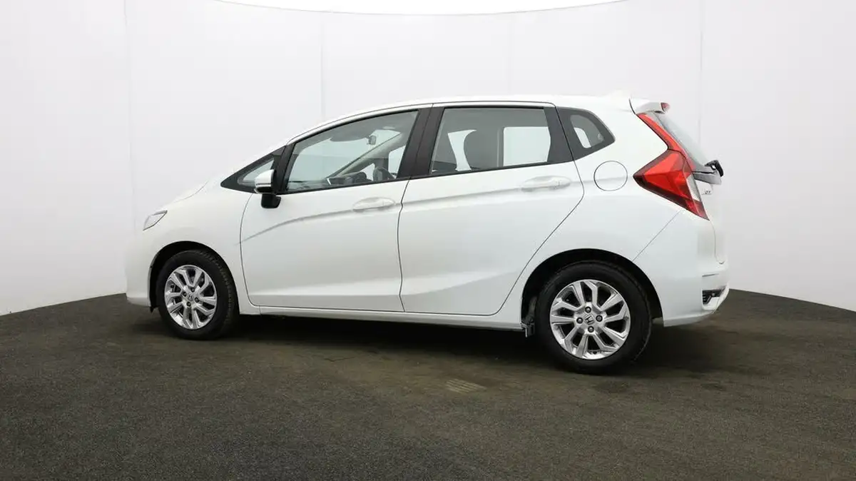 2019-honda-jazz-13-i-vtec-se-big-59