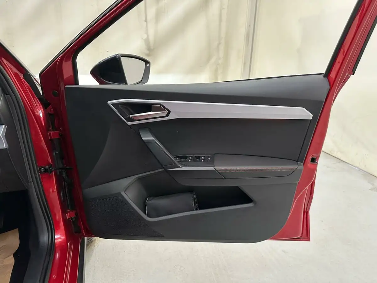 2023-seat-arona-15-tsi-fr-sport-big-9