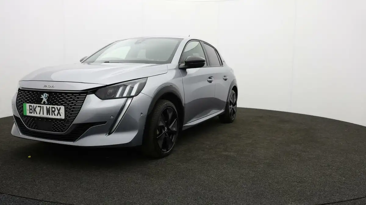 2021-peugeot-208-e-gt-50kwh-big-51