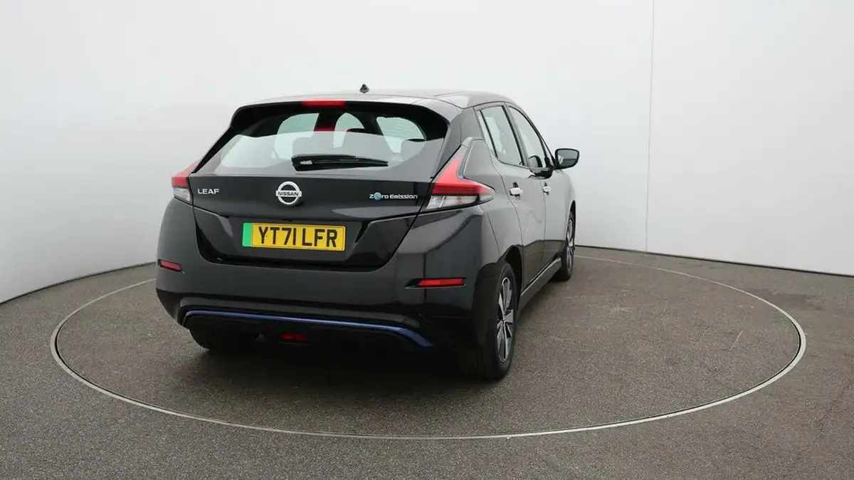 2021-nissan-leaf-e-acenta-big-54