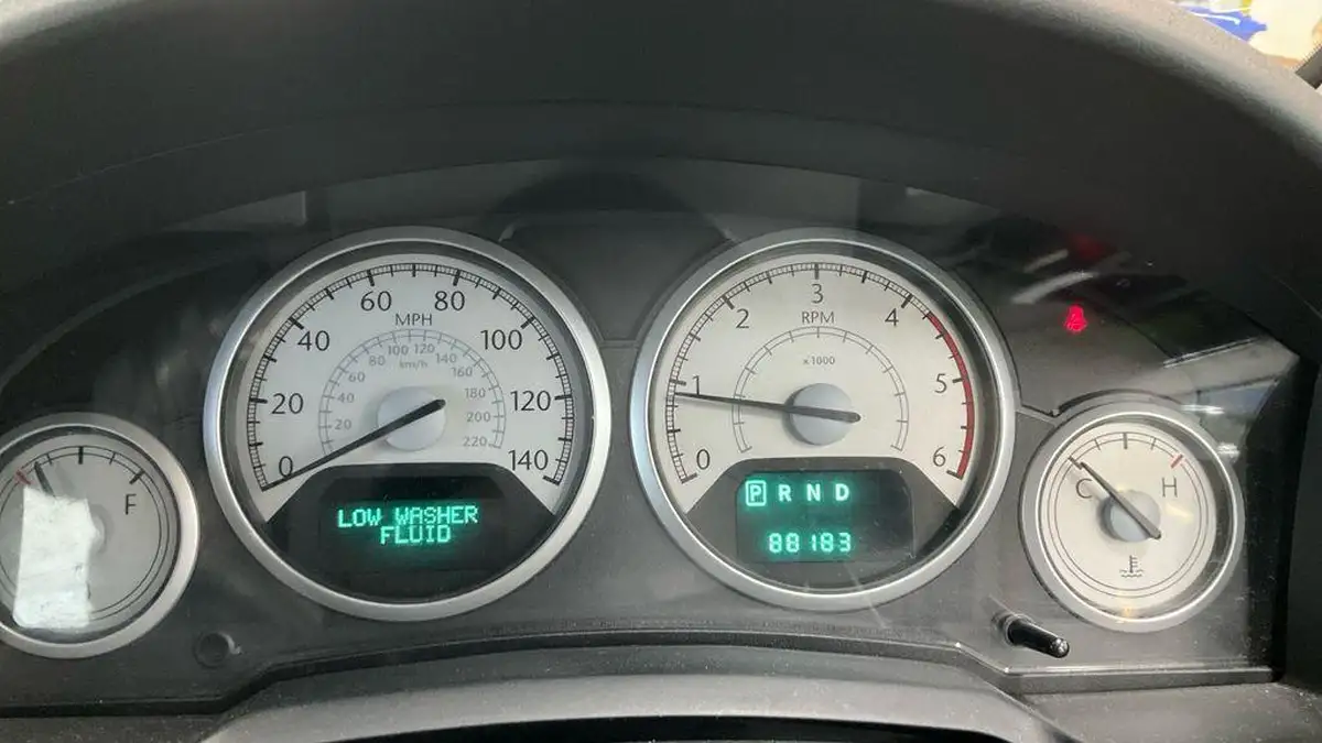 2014-chrysler-grand-voyager-28td-limited-big-3