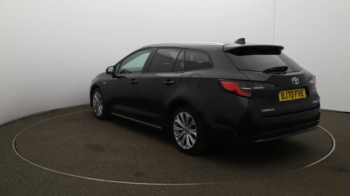 2021-toyota-corolla-18-vvt-i-design-trk-touring-sports-5d-big-54
