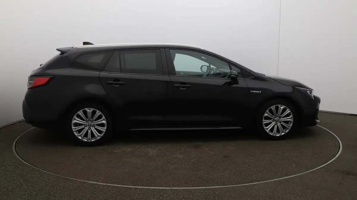 2021-toyota-corolla-18-vvt-i-design-trk-touring-sports-5d-big-8