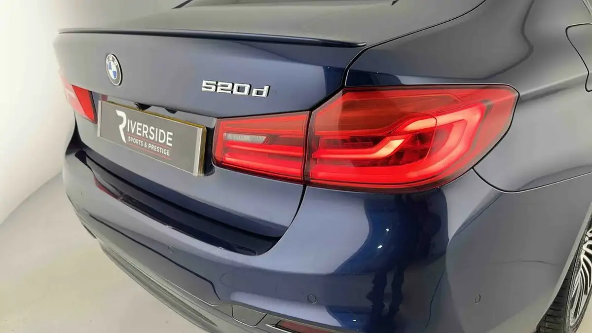 2020-bmw-5-series-20td-520d-m-sport-190ps-mht-saloon-4d-big-27