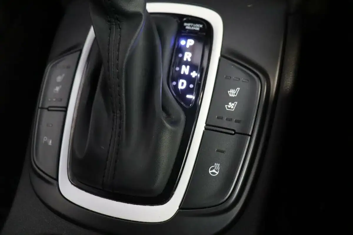 2020-hyundai-kona-16-gdi-premium-se-big-13