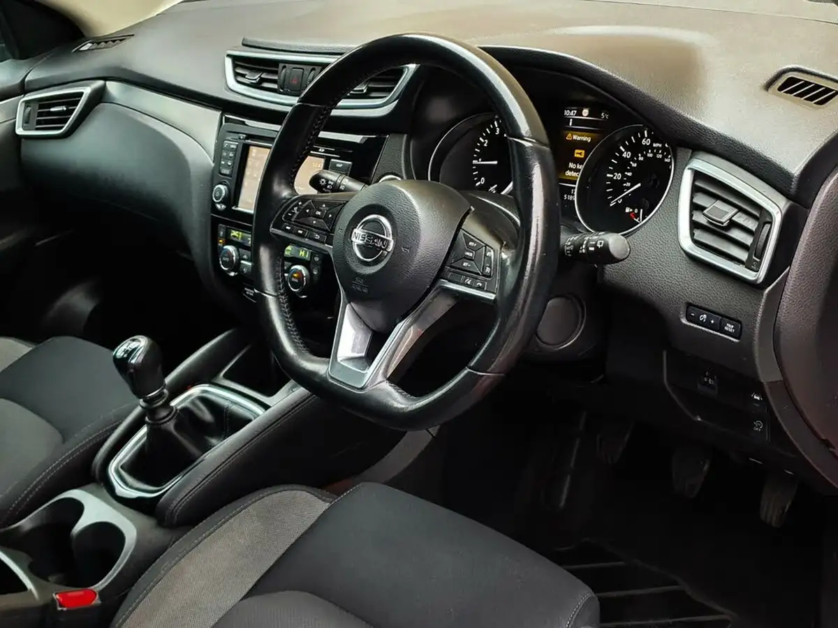 2018-nissan-qashqai-12-dig-t-n-connecta-big-11