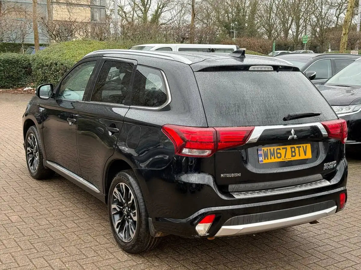 2018-mitsubishi-outlander-20-4h-phev-big-5