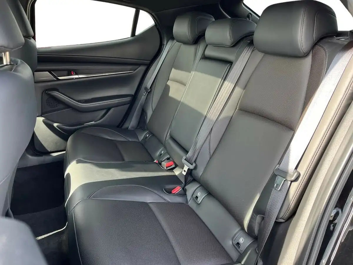 2022-mazda-mazda3-20-gt-sport-tech-edition-186ps-hatchback-5d-big-18