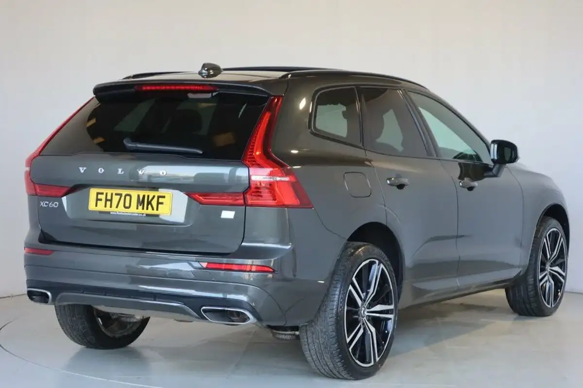 2021-volvo-xc60-20-t8-r-design-pro-390bhp-twin-engine-big-12
