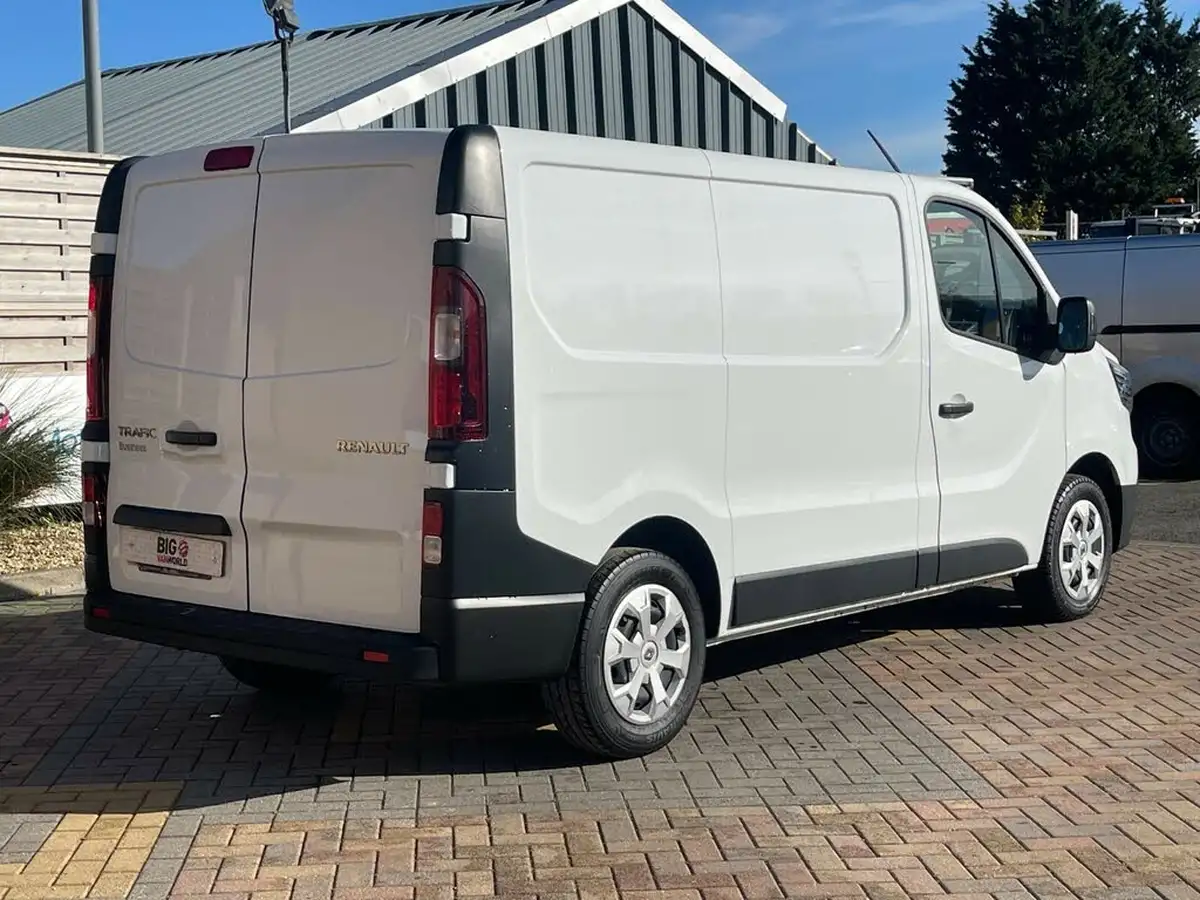 2022-renault-trafic-20dci-sl28-130-business-big-5