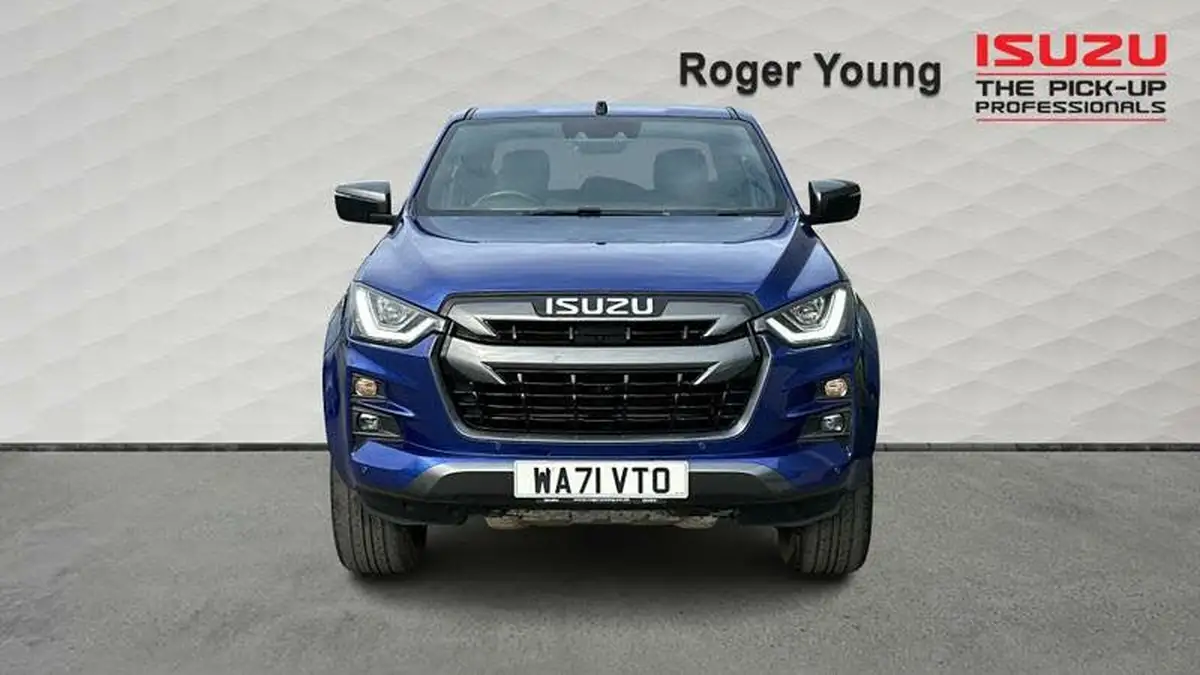 2021-isuzu-d-max-19td-v-cross-auto-big-6