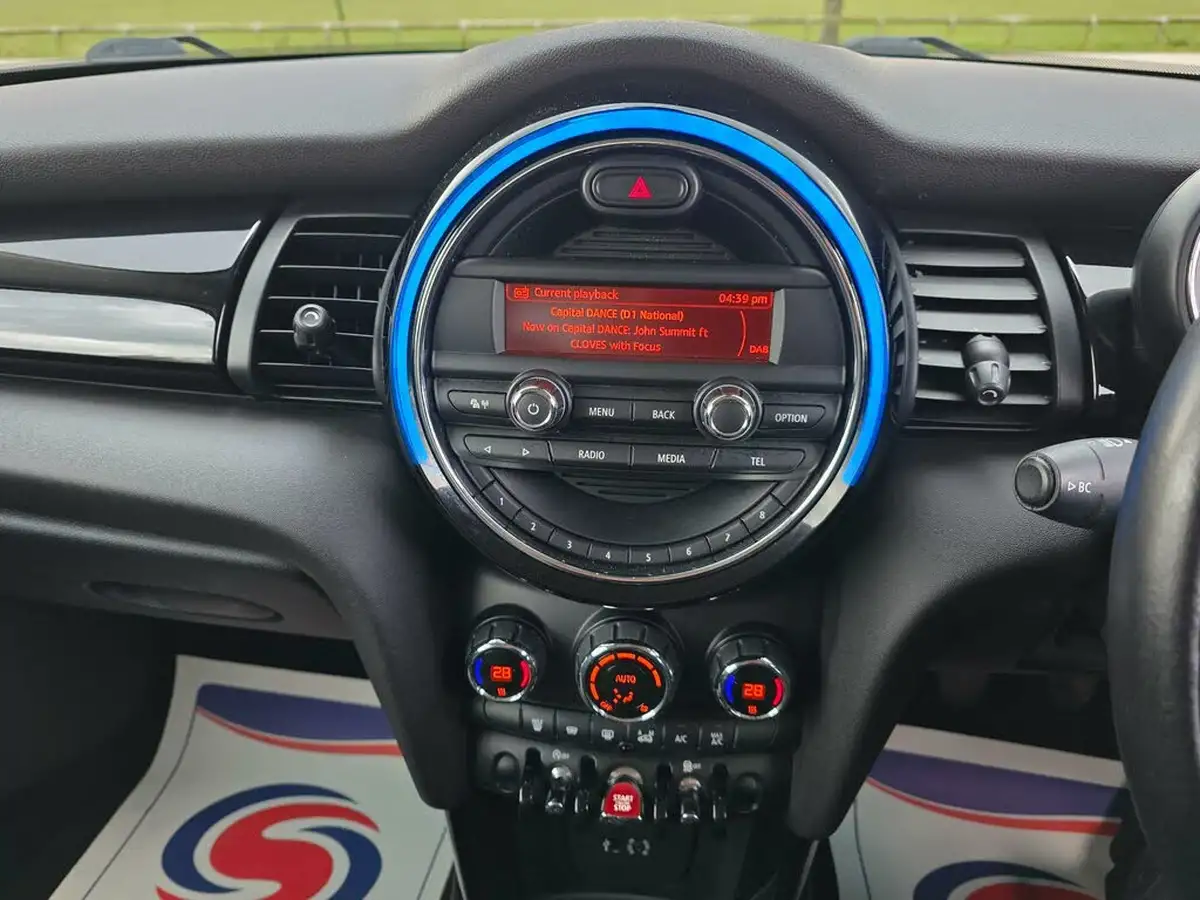 2014-mini-cooper-15-cooper-3d-big-23
