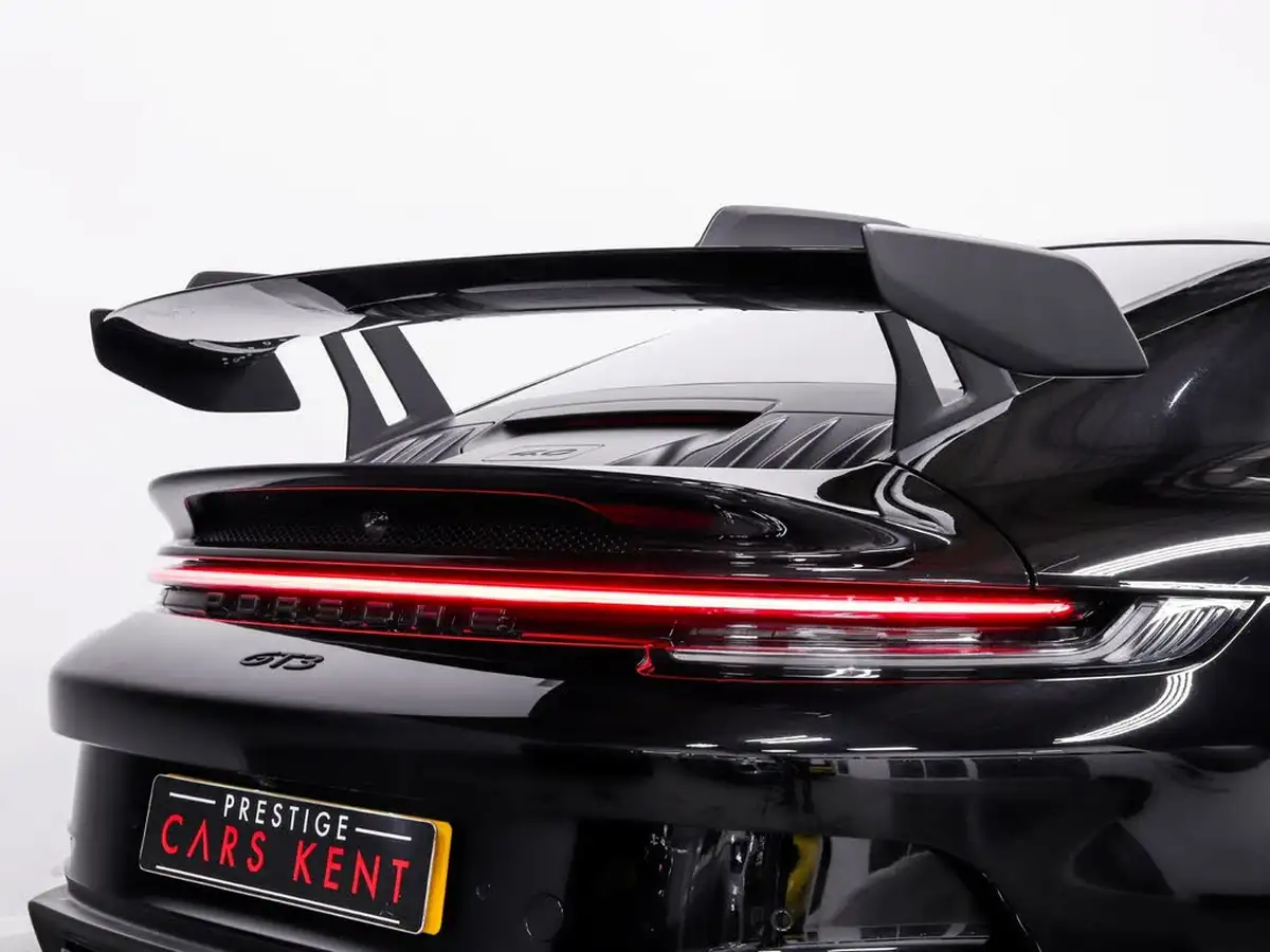 2022-porsche-911-40-gt3-rwd-pdk-big-18