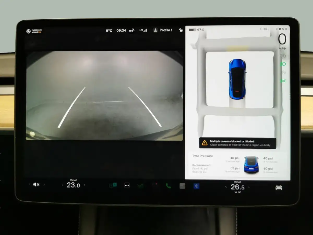 2022-tesla-model-y-e-long-range-big-4
