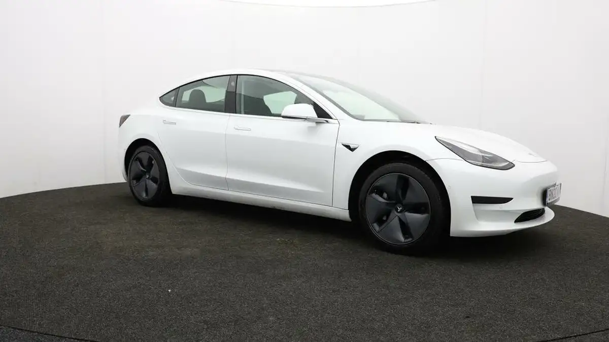 2020-tesla-model-3-e-standard-plus-big-45