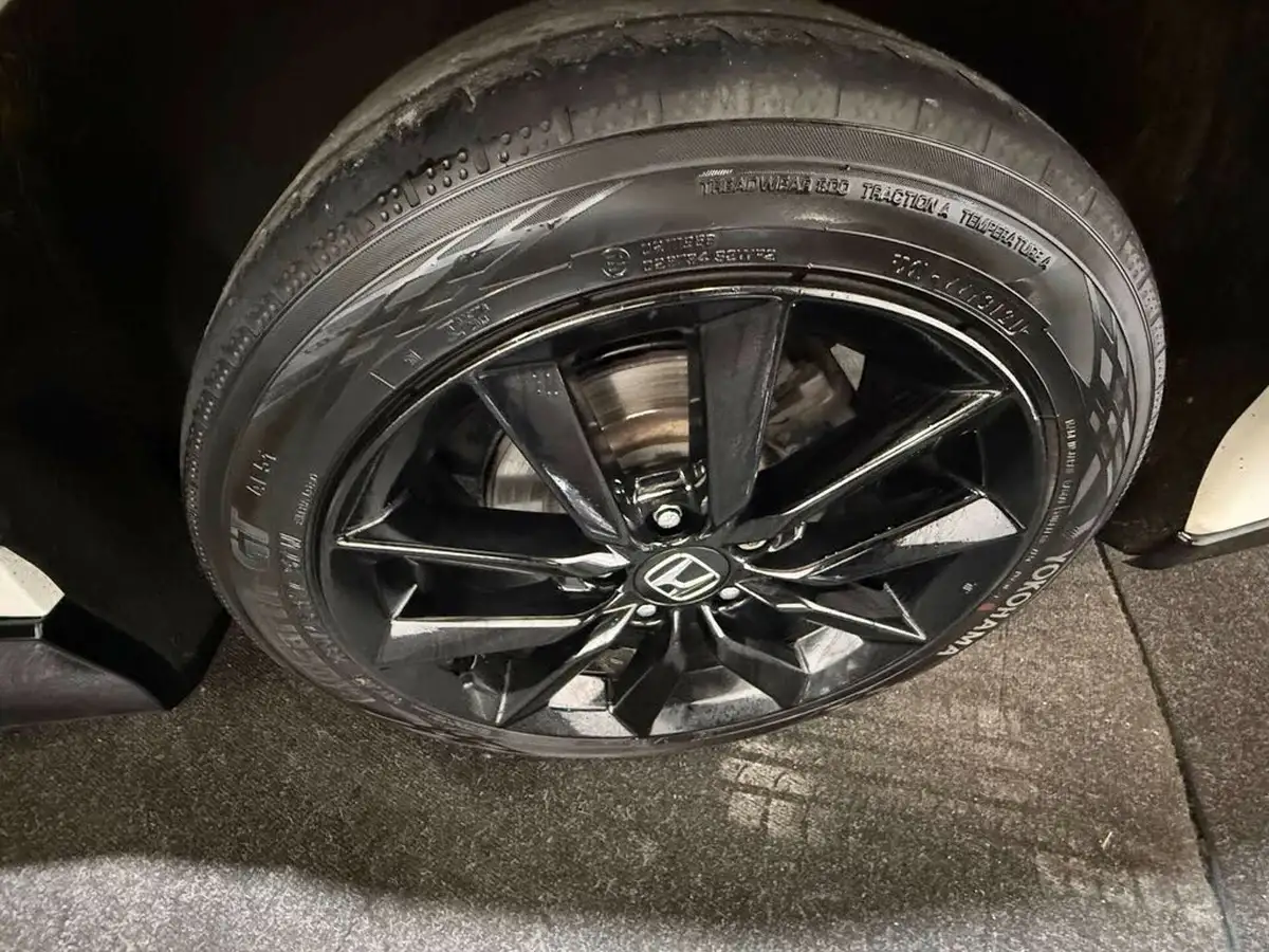 2021-honda-civic-15-vtec-turbo-sport-ss-cvt-big-35