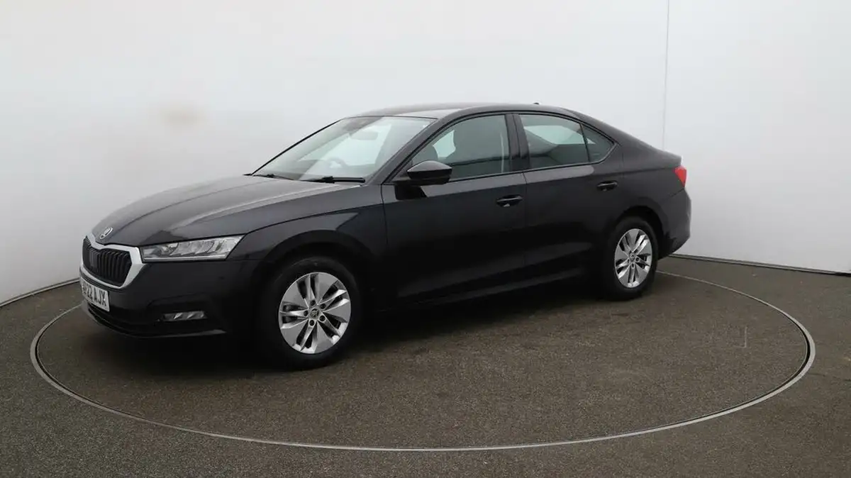 2022-skoda-octavia-10-tsi-se-technology-110ps-hatchback-big-65