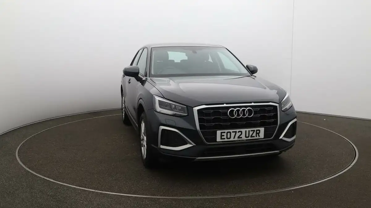 2022-audi-q2-10-30-tfsi-sport-big-32