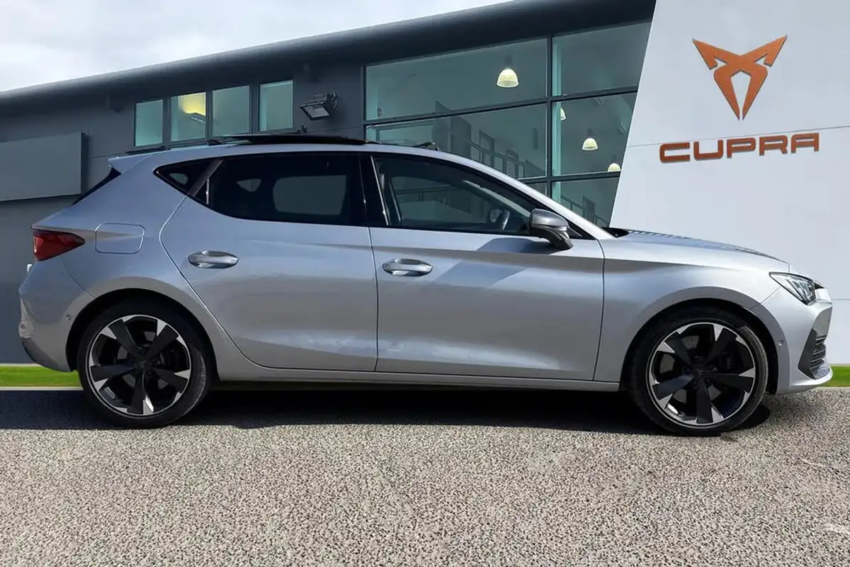 2023-cupra-leon-nf-20-tsi-vz1-big-2