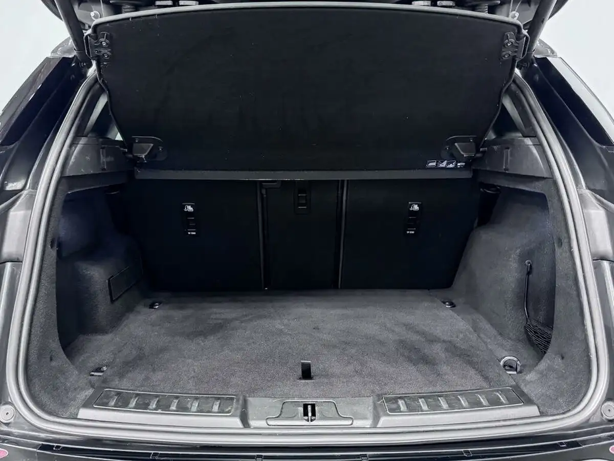2021-land-rover-range-rover-evoque-15-p300e-r-dynamic-se-big-7